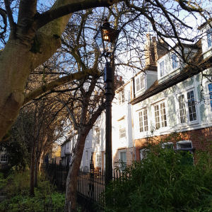 Gas light in Little St Marys Lane